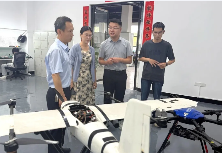 南昌理工学院航天航空工程学院领导 现场