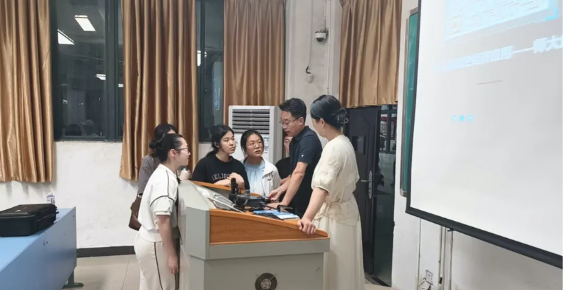 领航航空走进江西师大：解锁“低空 现场
